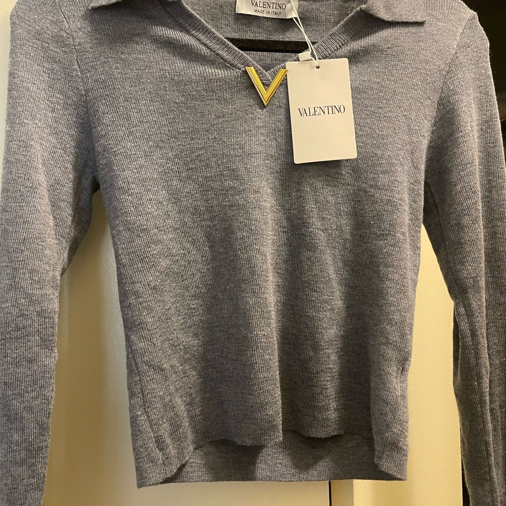 Shirt size small - Picture 3 of 3